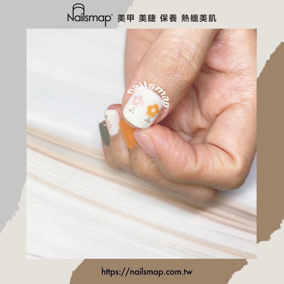 時下韓系美甲流行款式之一，清新小花讓指尖耀眼可愛